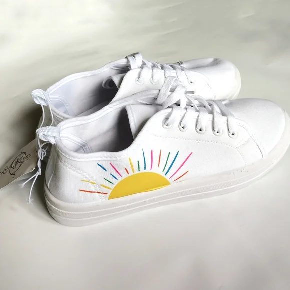 Rainbow Sunshine White Canvas Tennis Shoes size 8 NEW - Picture 3 of 7